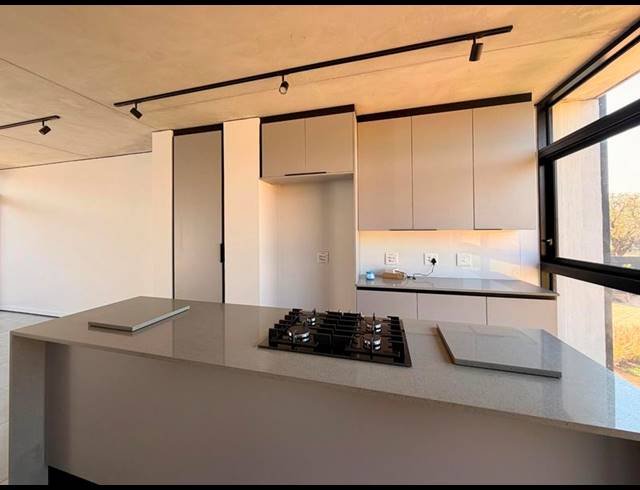 2 BEDROOM TOWNHOUSE FOR SALE IN OLYMPUS AH